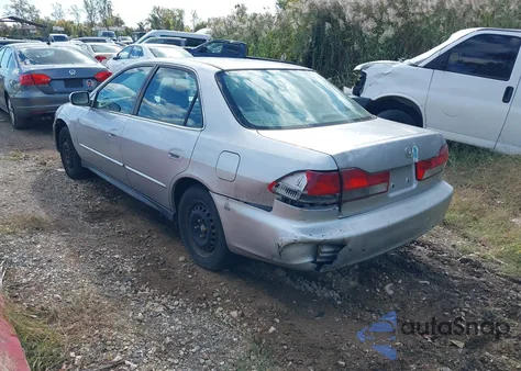 2002 Honda Accord 2.3 Lx из США, поврежденный, VIN 1HGCG56412A152321